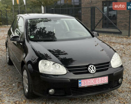Черный Фольксваген Гольф, объемом двигателя 1.4 л и пробегом 180 тыс. км за 3000 $, фото 3 на Automoto.ua