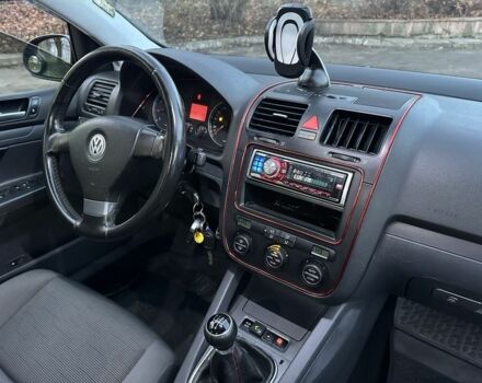 Черный Фольксваген Гольф, объемом двигателя 1.6 л и пробегом 329 тыс. км за 4300 $, фото 13 на Automoto.ua