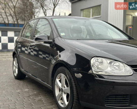 Черный Фольксваген Гольф, объемом двигателя 1.6 л и пробегом 213 тыс. км за 5850 $, фото 3 на Automoto.ua