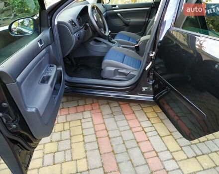 Черный Фольксваген Гольф, объемом двигателя 0 л и пробегом 206 тыс. км за 6400 $, фото 14 на Automoto.ua