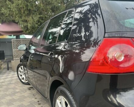 Черный Фольксваген Гольф, объемом двигателя 1.6 л и пробегом 215 тыс. км за 6500 $, фото 12 на Automoto.ua