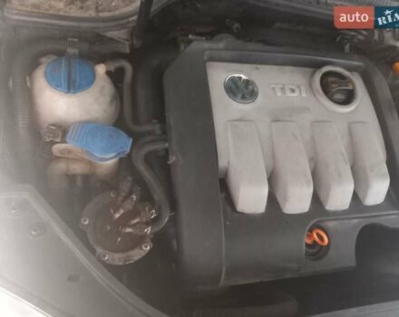 Черный Фольксваген Гольф, объемом двигателя 1.9 л и пробегом 257 тыс. км за 6650 $, фото 40 на Automoto.ua