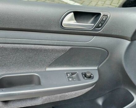 Чорний Фольксваген Гольф, об'ємом двигуна 1.9 л та пробігом 203 тис. км за 4800 $, фото 4 на Automoto.ua