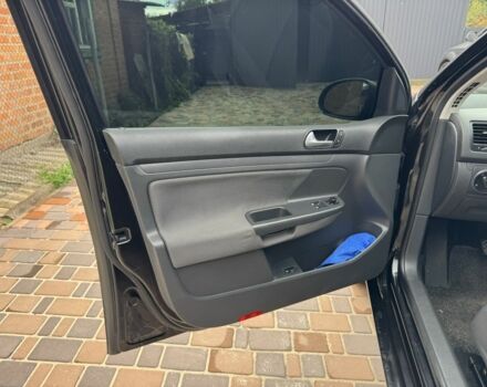 Черный Фольксваген Гольф, объемом двигателя 1.4 л и пробегом 246 тыс. км за 5600 $, фото 9 на Automoto.ua