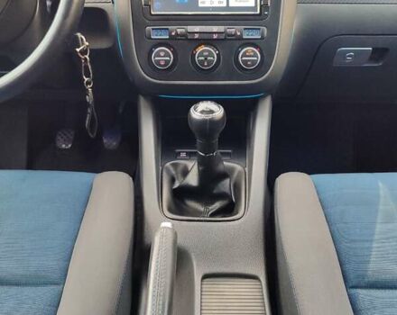 Чорний Фольксваген Гольф, об'ємом двигуна 1.6 л та пробігом 232 тис. км за 5999 $, фото 14 на Automoto.ua