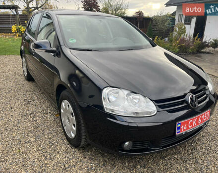 Черный Фольксваген Гольф, объемом двигателя 1.6 л и пробегом 253 тыс. км за 6250 $, фото 21 на Automoto.ua