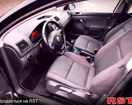 Черный Фольксваген Гольф, объемом двигателя 1.4 л и пробегом 246 тыс. км за 5500 $, фото 8 на Automoto.ua