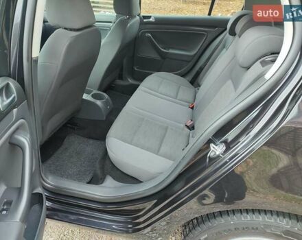 Фольксваген Гольф 2007 у Ямпіль на Automoto.ua Чорний Фольксваген Гольф, об'ємом двигуна 1.6 л та пробігом 189 тис. км за 6199 $, фото 18 на Automoto.ua