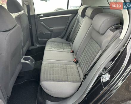 Чорний Фольксваген Гольф, об'ємом двигуна 1.6 л та пробігом 187 тис. км за 6300 $, фото 25 на Automoto.ua