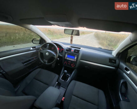 Чорний Фольксваген Гольф, об'ємом двигуна 1.97 л та пробігом 320 тис. км за 5500 $, фото 11 на Automoto.ua