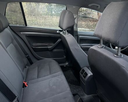 Черный Фольксваген Гольф, объемом двигателя 1.6 л и пробегом 329 тыс. км за 4300 $, фото 12 на Automoto.ua