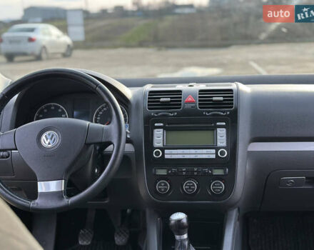 Черный Фольксваген Гольф, объемом двигателя 1.6 л и пробегом 227 тыс. км за 6299 $, фото 40 на Automoto.ua