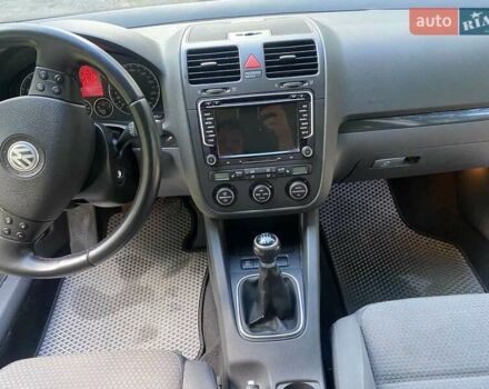 Чорний Фольксваген Гольф, об'ємом двигуна 1.6 л та пробігом 211 тис. км за 6250 $, фото 16 на Automoto.ua