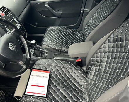 Черный Фольксваген Гольф, объемом двигателя 1.6 л и пробегом 245 тыс. км за 5700 $, фото 27 на Automoto.ua