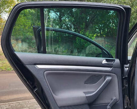 Черный Фольксваген Гольф, объемом двигателя 1.6 л и пробегом 237 тыс. км за 6500 $, фото 22 на Automoto.ua