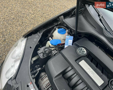 Черный Фольксваген Гольф, объемом двигателя 1.6 л и пробегом 253 тыс. км за 6250 $, фото 93 на Automoto.ua