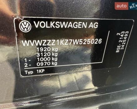 Черный Фольксваген Гольф, объемом двигателя 1.6 л и пробегом 280 тыс. км за 4550 $, фото 12 на Automoto.ua