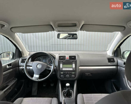 Черный Фольксваген Гольф, объемом двигателя 1.4 л и пробегом 191 тыс. км за 5590 $, фото 8 на Automoto.ua