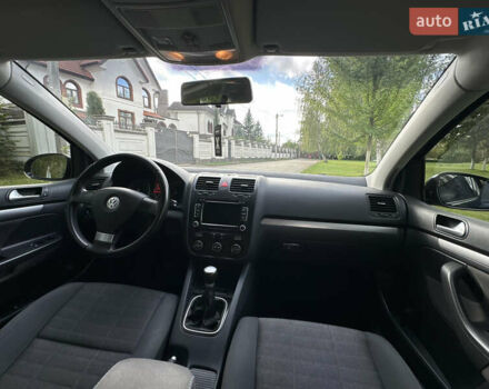 Чорний Фольксваген Гольф, об'ємом двигуна 1.6 л та пробігом 296 тис. км за 6499 $, фото 20 на Automoto.ua