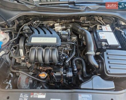 Черный Фольксваген Гольф, объемом двигателя 1.6 л и пробегом 255 тыс. км за 5950 $, фото 54 на Automoto.ua