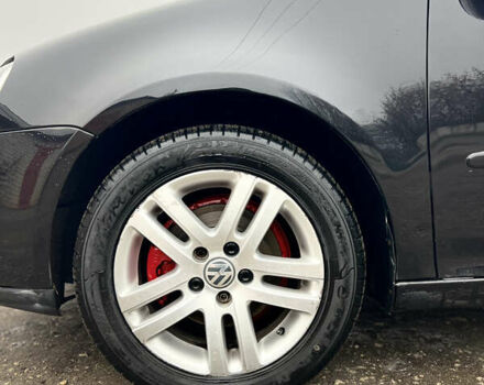 Черный Фольксваген Гольф, объемом двигателя 1.6 л и пробегом 245 тыс. км за 5700 $, фото 34 на Automoto.ua