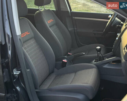 Чорний Фольксваген Гольф, об'ємом двигуна 1.6 л та пробігом 169 тис. км за 5999 $, фото 67 на Automoto.ua