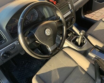 Черный Фольксваген Гольф, объемом двигателя 1.4 л и пробегом 222 тыс. км за 5700 $, фото 3 на Automoto.ua