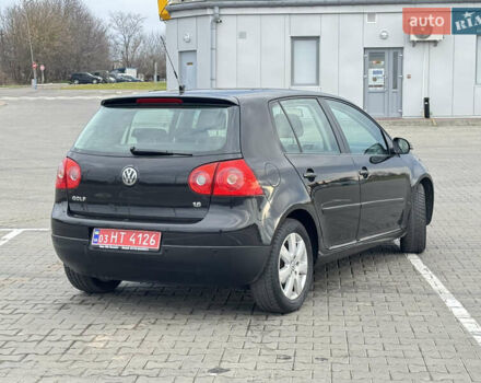Черный Фольксваген Гольф, объемом двигателя 1.6 л и пробегом 218 тыс. км за 5900 $, фото 7 на Automoto.ua