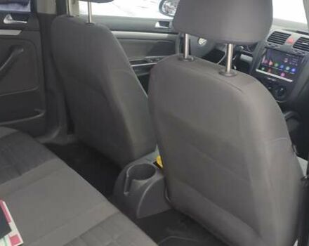 Черный Фольксваген Гольф, объемом двигателя 1.6 л и пробегом 207 тыс. км за 6200 $, фото 45 на Automoto.ua