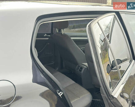 Чорний Фольксваген Гольф, об'ємом двигуна 1.6 л та пробігом 251 тис. км за 6299 $, фото 13 на Automoto.ua