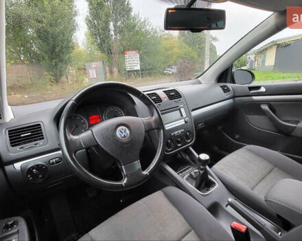 Черный Фольксваген Гольф, объемом двигателя 1.6 л и пробегом 237 тыс. км за 6500 $, фото 31 на Automoto.ua