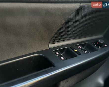 Чорний Фольксваген Гольф, об'ємом двигуна 1.39 л та пробігом 239 тис. км за 5950 $, фото 23 на Automoto.ua