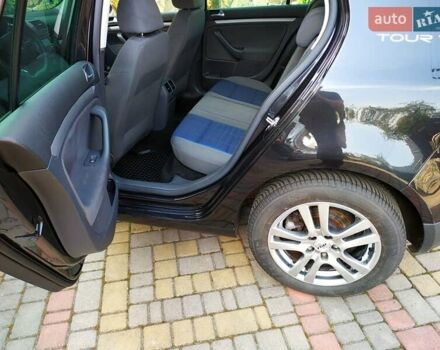 Черный Фольксваген Гольф, объемом двигателя 0 л и пробегом 206 тыс. км за 6400 $, фото 21 на Automoto.ua