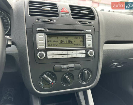 Чорний Фольксваген Гольф, об'ємом двигуна 1.6 л та пробігом 187 тис. км за 6300 $, фото 31 на Automoto.ua