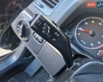 Черный Фольксваген Гольф, объемом двигателя 1.6 л и пробегом 255 тыс. км за 5950 $, фото 57 на Automoto.ua