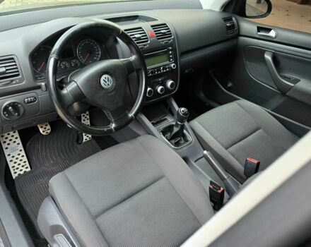 Чорний Фольксваген Гольф, об'ємом двигуна 1.9 л та пробігом 203 тис. км за 4800 $, фото 7 на Automoto.ua