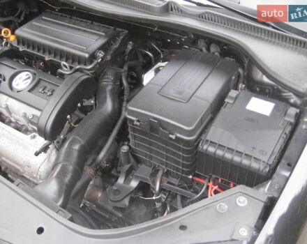 Черный Фольксваген Гольф, объемом двигателя 1.4 л и пробегом 174 тыс. км за 5999 $, фото 24 на Automoto.ua