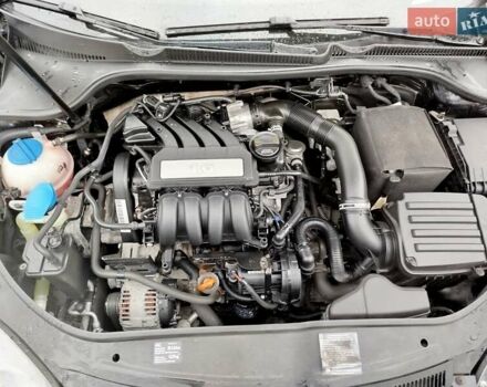 Черный Фольксваген Гольф, объемом двигателя 1.6 л и пробегом 205 тыс. км за 6200 $, фото 9 на Automoto.ua