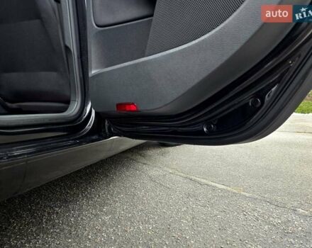 Чорний Фольксваген Гольф, об'ємом двигуна 1.6 л та пробігом 230 тис. км за 6450 $, фото 85 на Automoto.ua