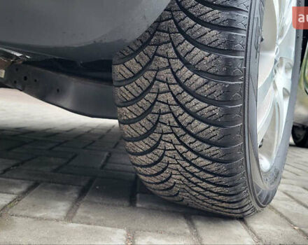 Черный Фольксваген Гольф, объемом двигателя 1.6 л и пробегом 237 тыс. км за 6500 $, фото 9 на Automoto.ua