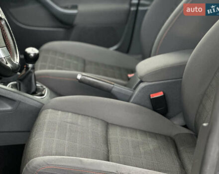 Черный Фольксваген Гольф, объемом двигателя 1.4 л и пробегом 191 тыс. км за 5550 $, фото 15 на Automoto.ua