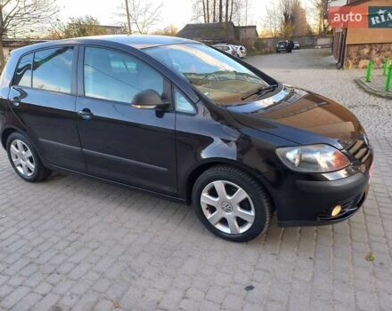 Черный Фольксваген Гольф, объемом двигателя 1.6 л и пробегом 200 тыс. км за 5650 $, фото 15 на Automoto.ua