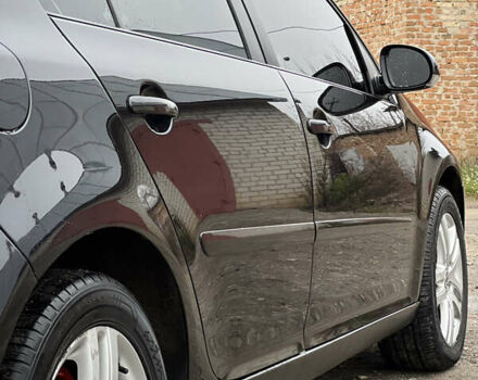 Черный Фольксваген Гольф, объемом двигателя 1.6 л и пробегом 245 тыс. км за 5700 $, фото 5 на Automoto.ua