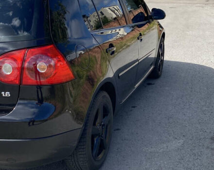 Черный Фольксваген Гольф, объемом двигателя 1.6 л и пробегом 274 тыс. км за 6200 $, фото 16 на Automoto.ua