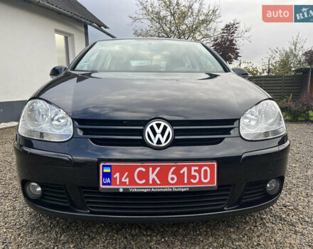 Черный Фольксваген Гольф, объемом двигателя 1.6 л и пробегом 253 тыс. км за 6250 $, фото 4 на Automoto.ua