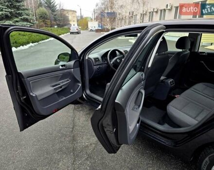 Чорний Фольксваген Гольф, об'ємом двигуна 1.6 л та пробігом 230 тис. км за 6450 $, фото 116 на Automoto.ua