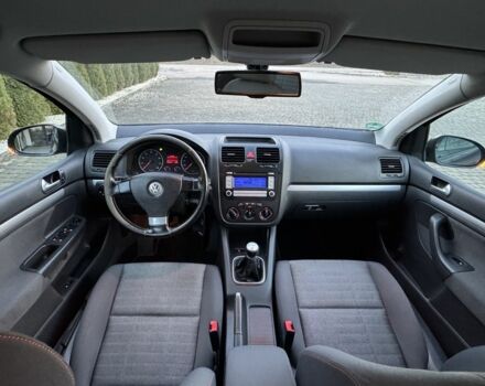 Чорний Фольксваген Гольф, об'ємом двигуна 0 л та пробігом 270 тис. км за 5500 $, фото 15 на Automoto.ua