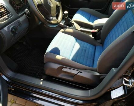 Черный Фольксваген Гольф, объемом двигателя 0 л и пробегом 206 тыс. км за 6400 $, фото 16 на Automoto.ua