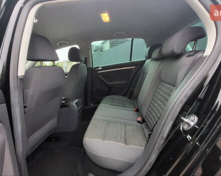 Черный Фольксваген Гольф, объемом двигателя 1.6 л и пробегом 237 тыс. км за 6500 $, фото 27 на Automoto.ua