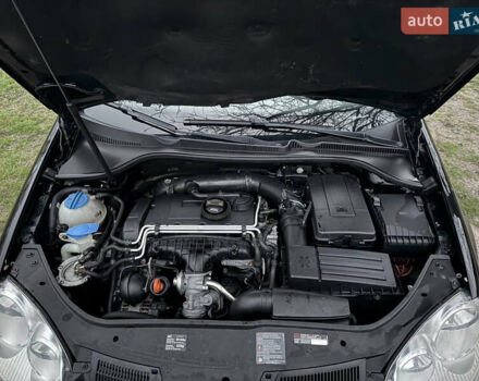 Черный Фольксваген Гольф, объемом двигателя 1.97 л и пробегом 298 тыс. км за 6200 $, фото 18 на Automoto.ua